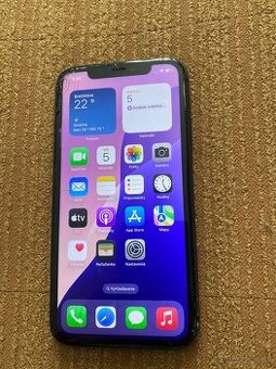 Iphone 11 poškodený