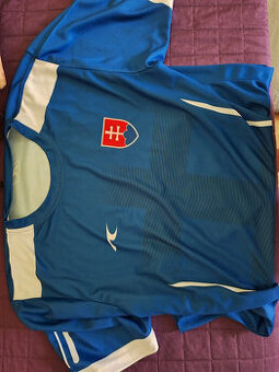 Slovenský futbalový dres