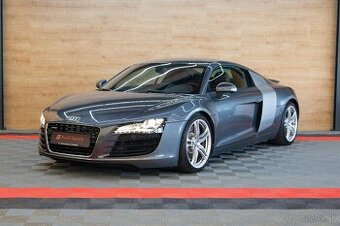 Audi R8 4.2 FSI V8 quattro R-tronic