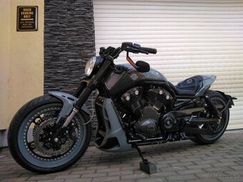 Harley Davidson V-ROD MUCLE CARBON EDITION