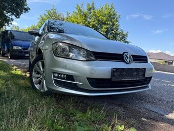 Predám ľahko poškodený VW Golf variant 1,6 TDi DSG RV 2016.