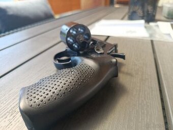 revolver 9mm luger
