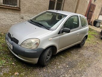 Predám/ Rozpredám Toyota Yaris 1.0 vvti