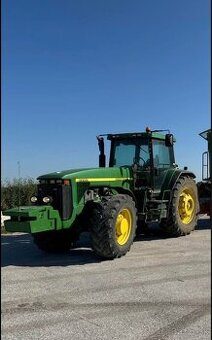 Predám traktor Jhon Deere 8200