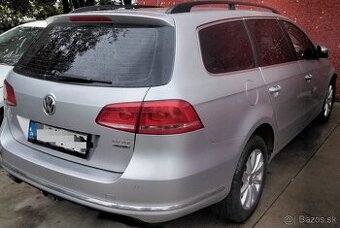 Volkswagen Passat B7 2.0 TDi 2013 VARIANT predám DVERE farba