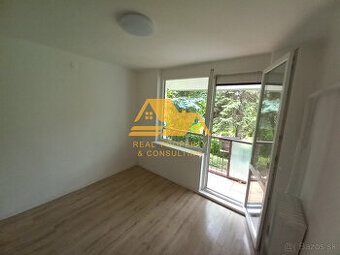 Predám 3 izbový byt s balkónom v obci Selice