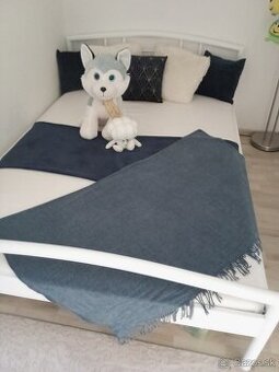 Predam kovovu postel