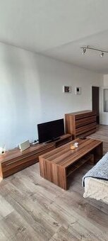 Stolík pod tv, konferenčný stolík a polička