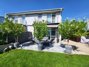 RD-Elegantný, luxusný, krásne doladený  s BONUSOM, Sládkovič