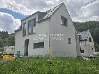 PREDAJ: HRUBÁ STAVBA 2 PODLAŽNÉHO RD