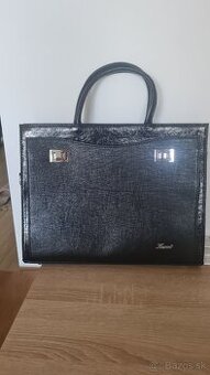 Čierna tote kabelka