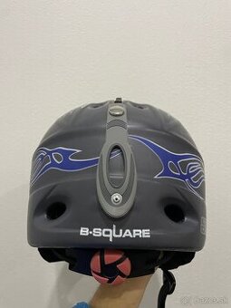 Predám lyžiarsku prilbu M