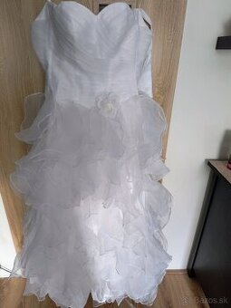 Svadobné šaty
