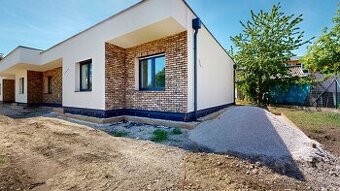 VÝBORNÁ LOKALITA - 4 izb. dom na kľúč vrátanie záhrady