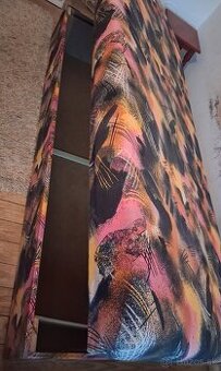 Válanda s úložným priestorom