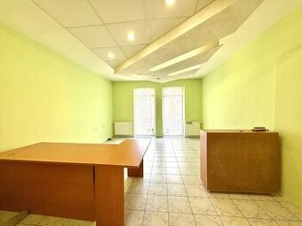 Priestor pre služby/kanceláriu v cente mesta Levice