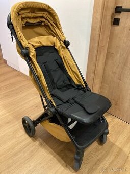 Espiro Just - skladací športový kočiarik (horčicovo-čierny)
