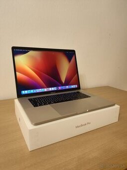 MacBook Pro 15 2017 | Core i7 • 16GB • SSD