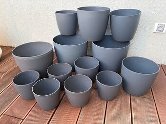 Predám kvetináče - plastové, antracitové, Elho Brussels Roun