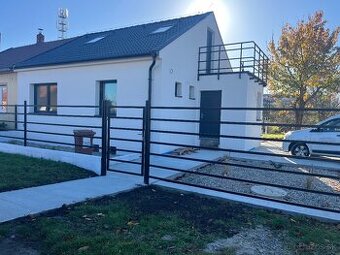 INVESTIČNÁ PRÍLEŽITOSŤ – 2 SAMOSTATNÉ BYTY V JEDNOM DOME | S