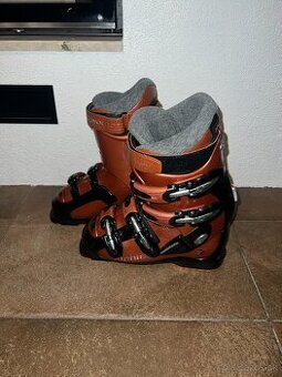 Lyžiarky Rossignol, vlozka 240mm (EU 36 -36,5 max 37 )