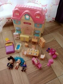 Domček pre bábiky plastový