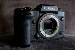 Predám Fujifilm X-H2 - 1