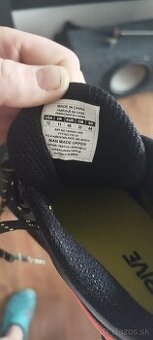 Predám botasky Under Armour nesedí mi veľkosť