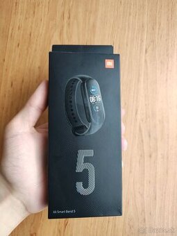 Predám inteligentný náramok Xiaomi Mi Band 5