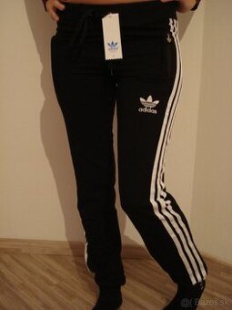 adidas damske teplaky nov.e
