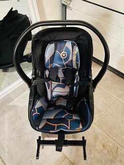 Autosedačka / Vajíčko Kiddy Evoluna + ISOFIX (podobná CYBEX)