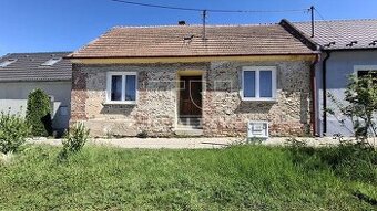 Chalupa pripravená na rekonštrukciu podľa vlastných...