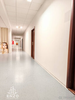 MODERNÉ KANCELÁRIE TRENČIANSKA - od 100 do 800 m2