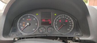 Volkswagen golf 5 budíky