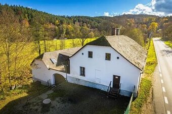 Prodám bývalý statek v CR-na Šumavě na polosamotě kousek od