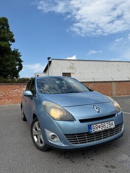 Renault Megane Scénic 7-miestny