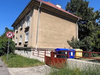 1 -izbový byt v centre Starého Mesta – výborná lokalita, inv