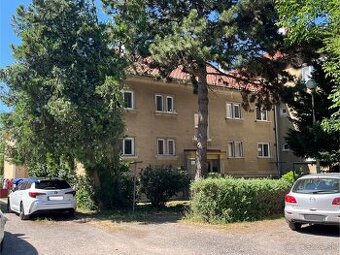 1 -izbový byt v centre Starého Mesta – výborná lokalita, inv