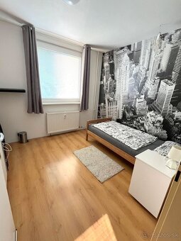 PRENÁJOM pre 2 študentky 3 izb BYT M. Bela Trenčín