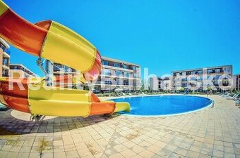Apartmán 2+kk s verandou a výhledem na bazén – Slunečné pobř