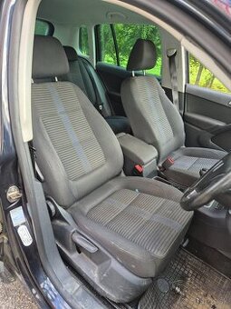 Predám komplet sedačky pre Volkswagen Tiguan sport4M predfl