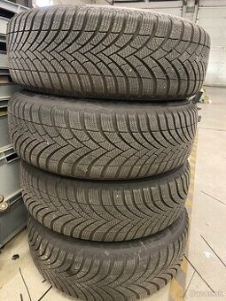 Zimné  pneu 205/60 R16 DOT 2924 + disky Opel Astra J