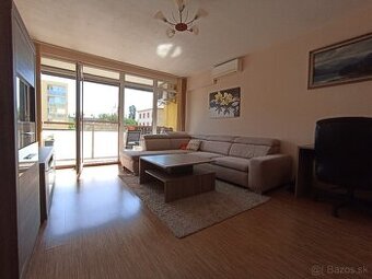Prenájom 3-izbový byt s balkónom v širšom centre