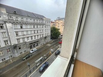 Prenajmem 1-izbový byt v Starom meste v BA - 1