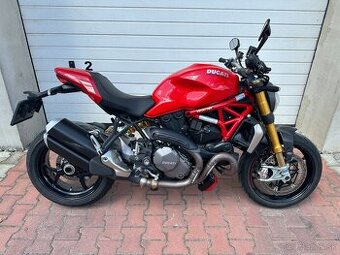 Ducati Monster 1200 S