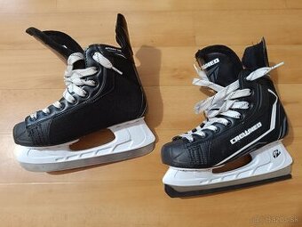 Predám detské korčule CROWNED veľ.37