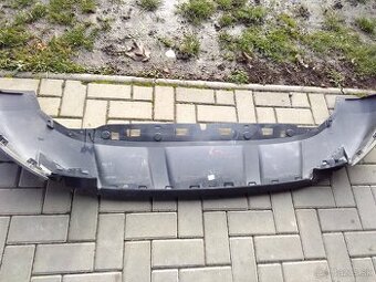 Predám spoiler pod predný nárazník Seat Ateca
