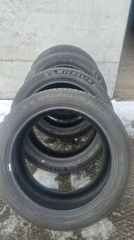 Michelin 225/50 R18