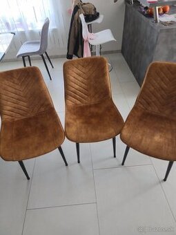 Jedálenske stoličky 3ks