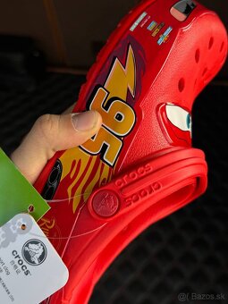 Crocs x Mac Quen šľapky